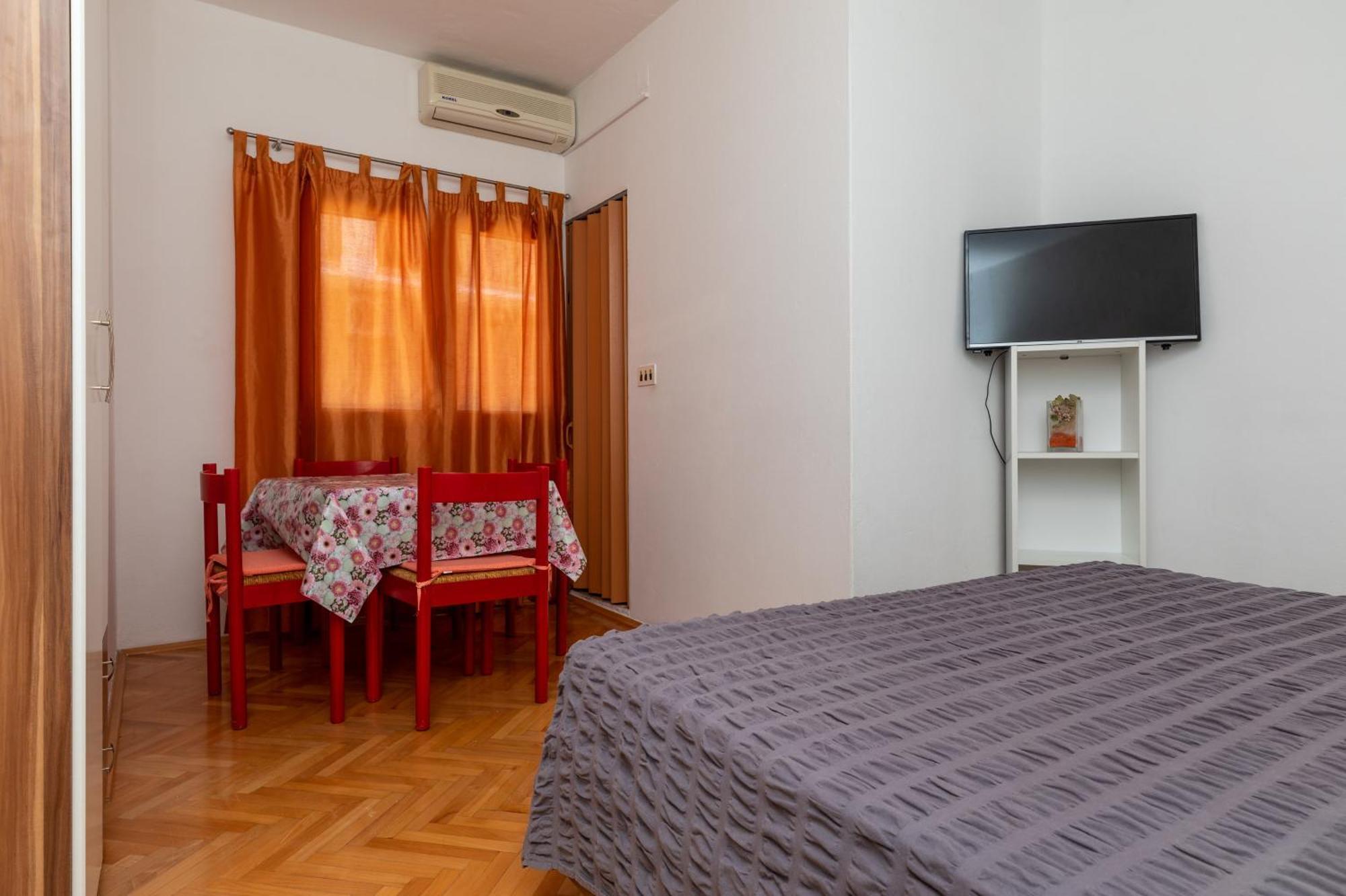 Apartments By The Sea Lokva Rogoznica, Omis - 18638 Ruang foto